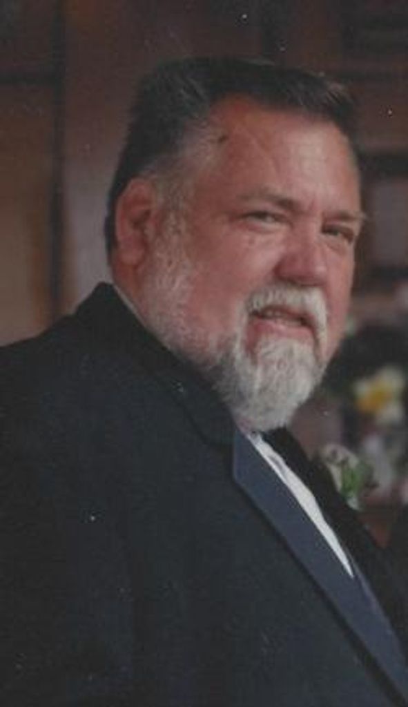 Daniel G Moad Sr