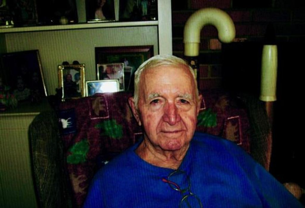 Lewis Edward Sweezey