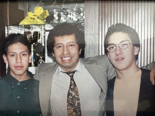 Miguel Morales photo gallery thumbnail 8 of 209