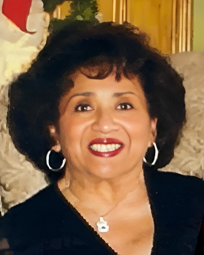Luz "Lucy" I. Renk Profile Photo