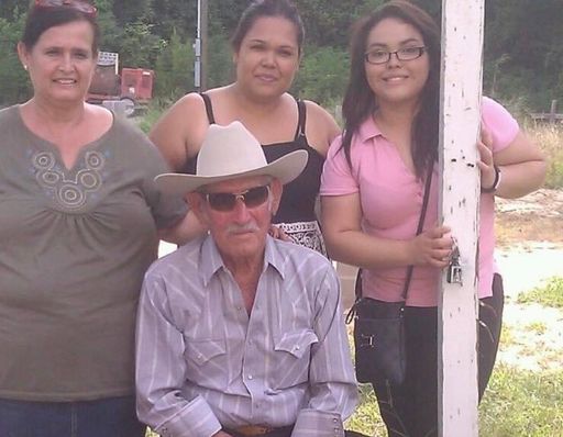 Santos Valdez Sr. photo gallery thumbnail 19 of 151