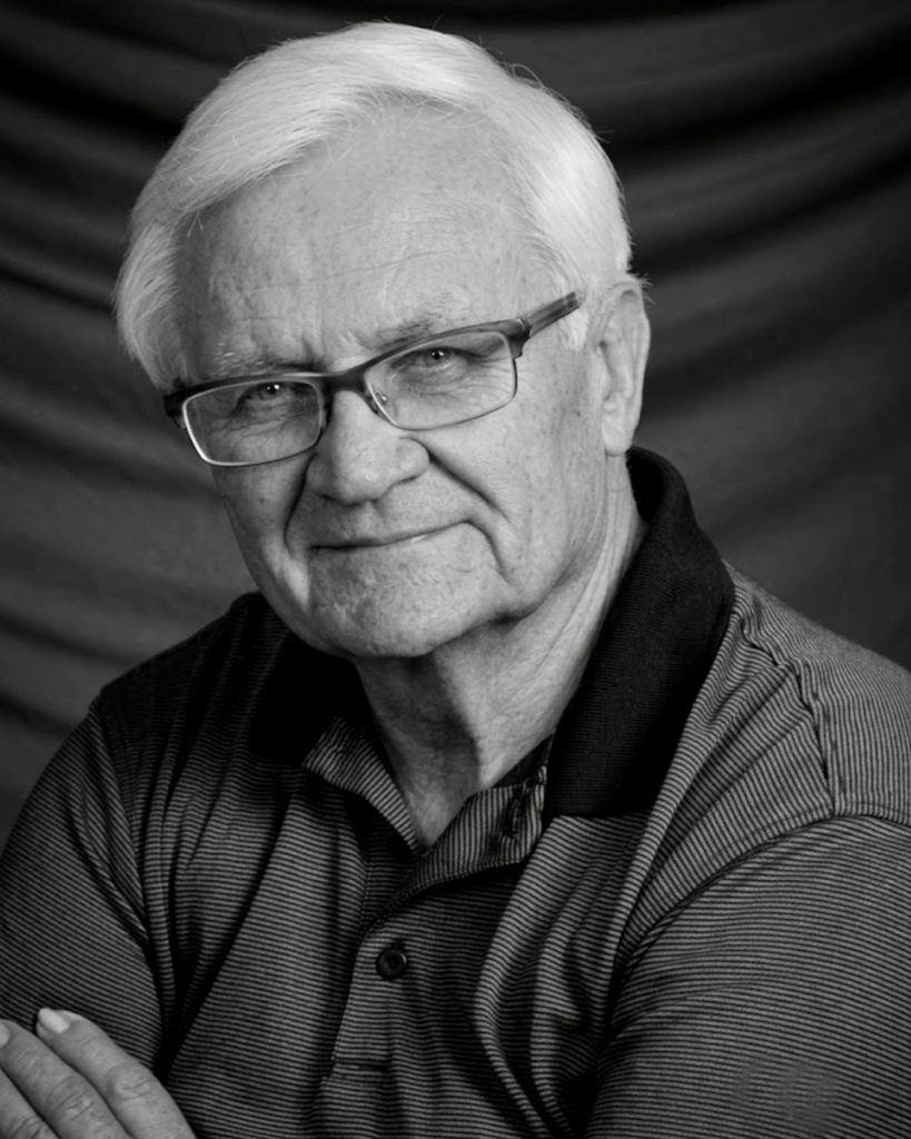 Dr. Robert J Bury
