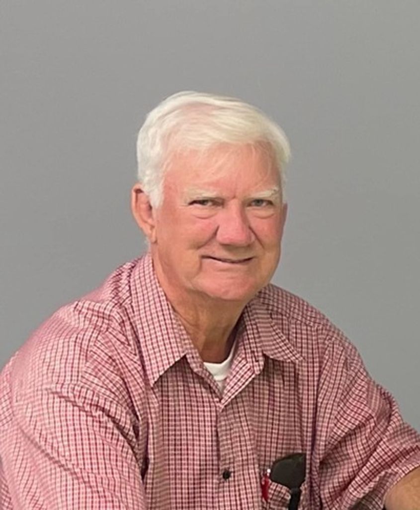 Ruben Earl Lewis Profile Photo