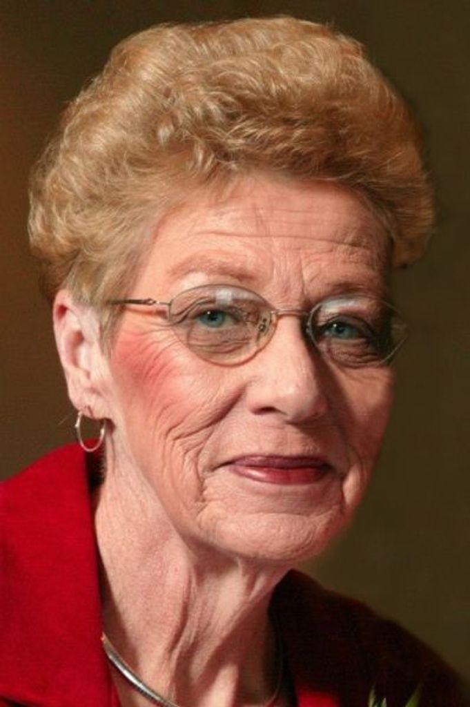 Lois Pike