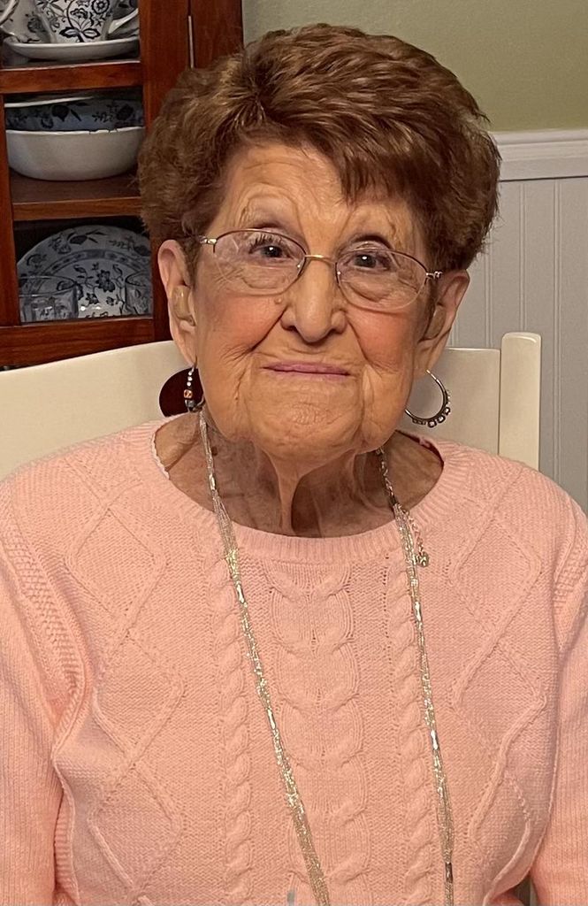 Violetta Ann "Ging" Straight Profile Photo