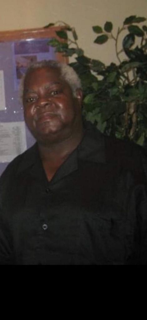 Ernest Smith Jr. Profile Photo