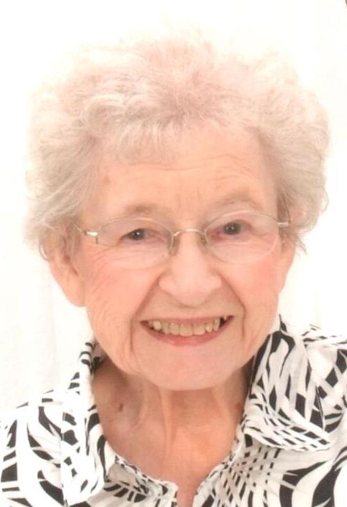 Dolores Holzinger Profile Photo