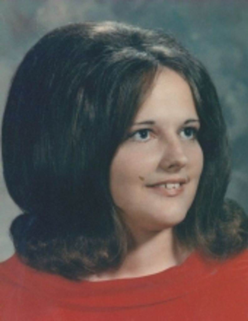 Lucinda "Cindy" Divel