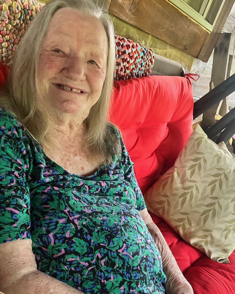 Helen Louise Simmons Profile Photo