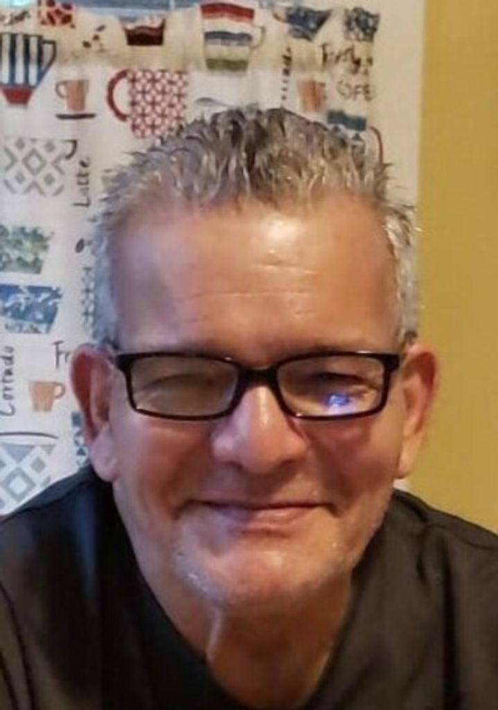 Efrain Morales Profile Photo