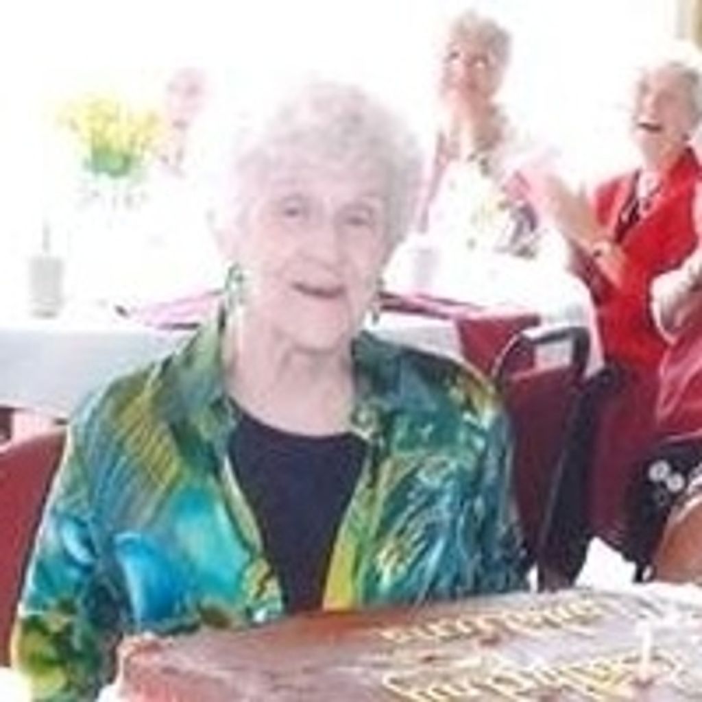 Madeleine Peirce Nixon
