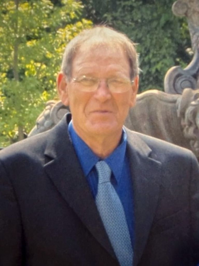 Roger Pat Bowen Profile Photo