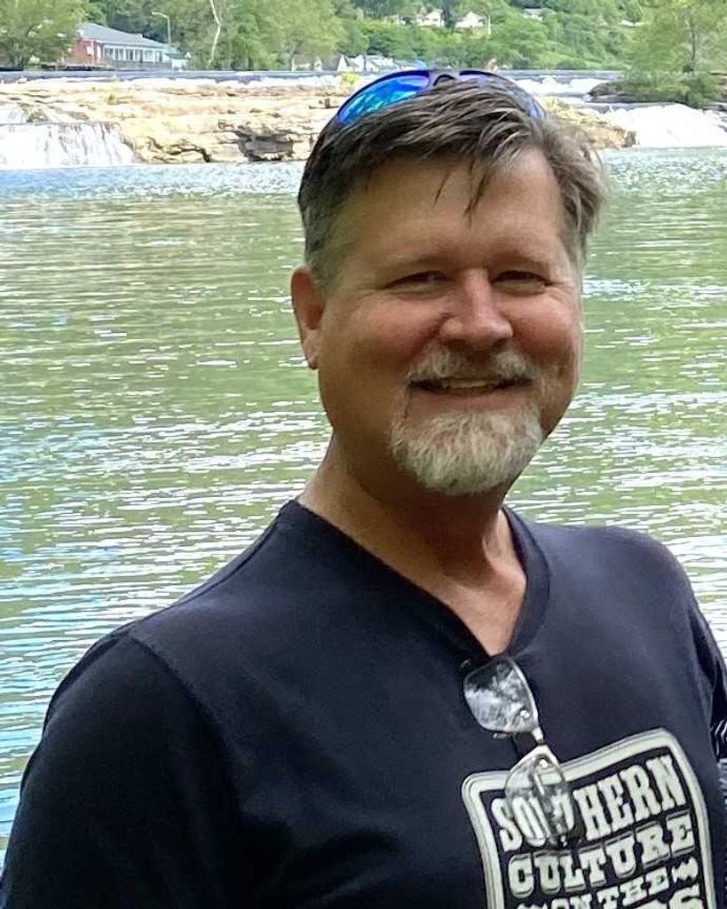 Robert L. Brown, Jr. Obituary May 16, 2026 - Newcomer Orlando