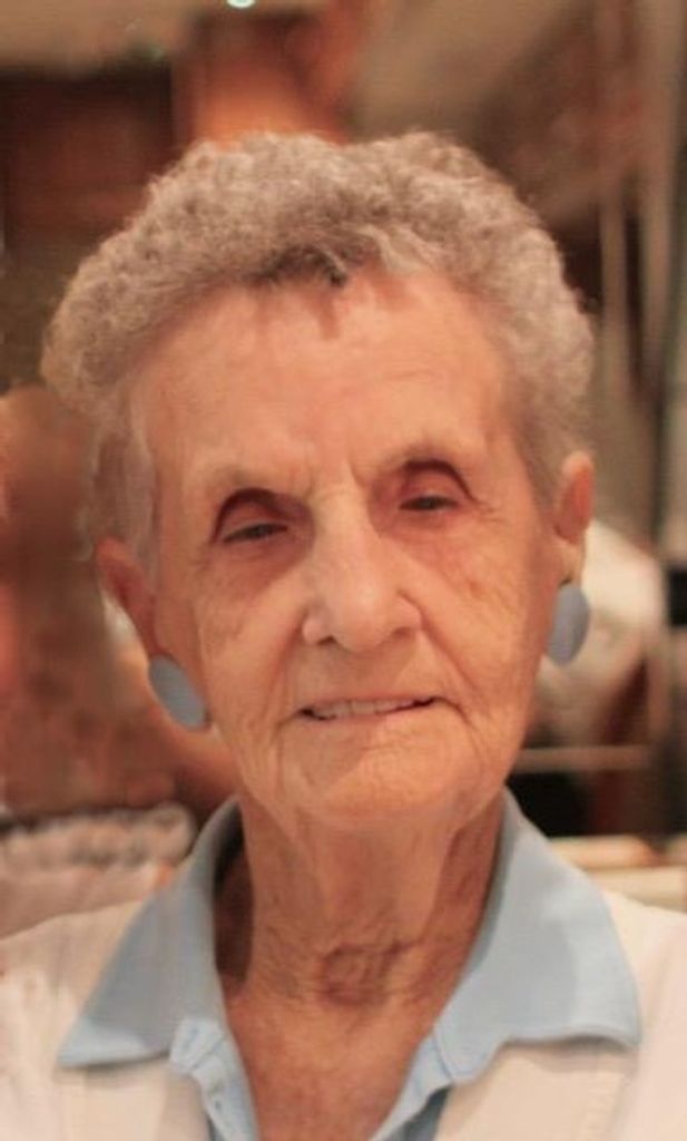 Myrtle "Myrt" Russell