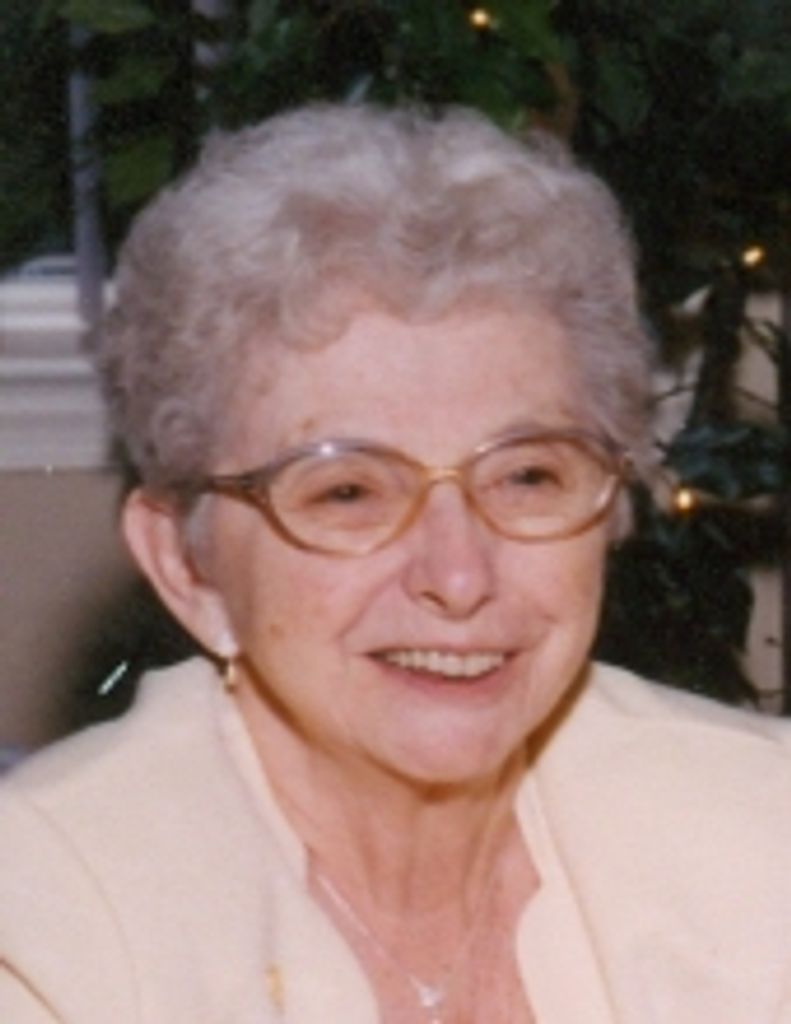 Nadine V. (Hartlaub) Olewiler