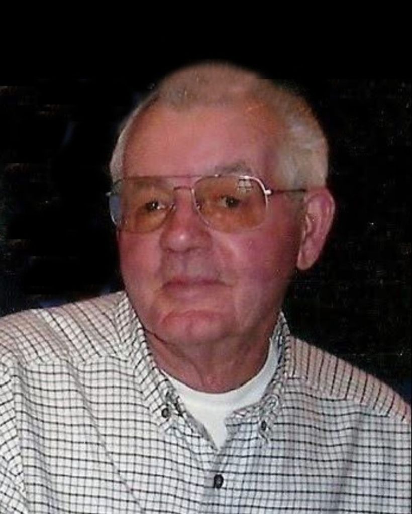 Robert "Bob" Marcus Snyder