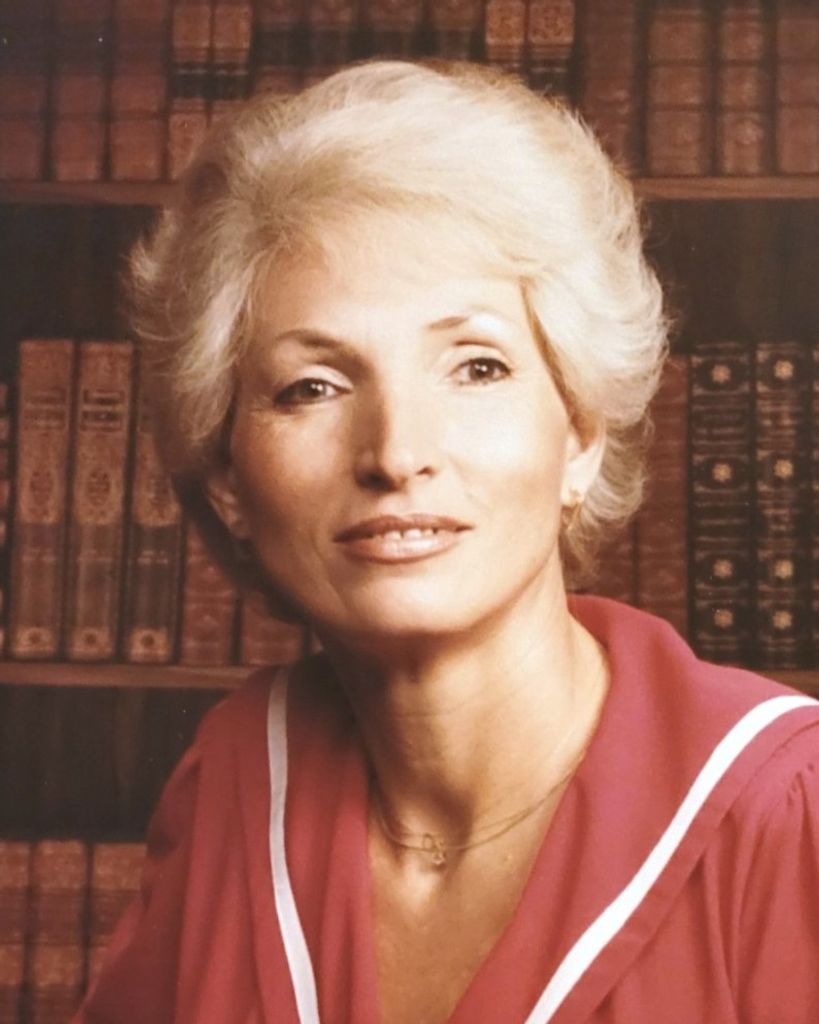 Violet Tabor Profile Photo