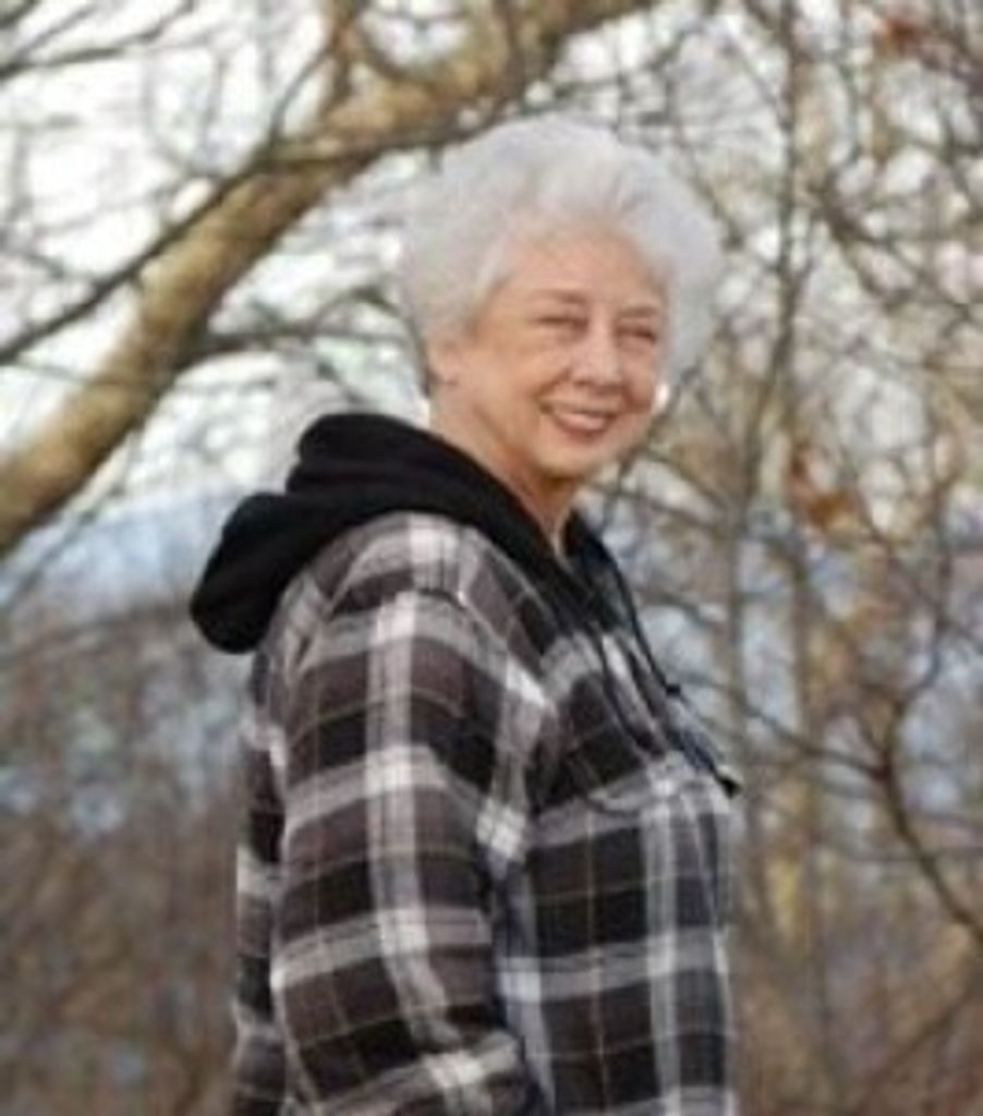 Elizabeth Adams Profile Photo