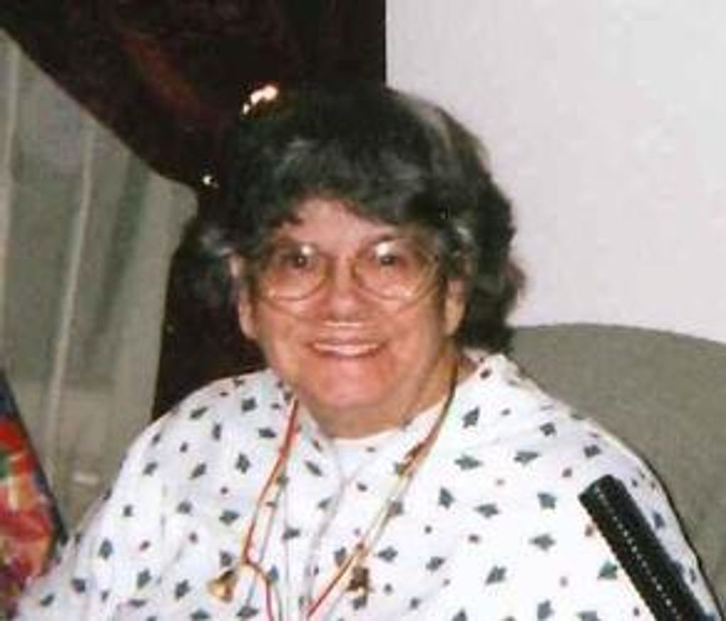 Rosa Dell Holt