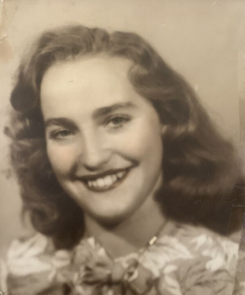 Lucy Curtis