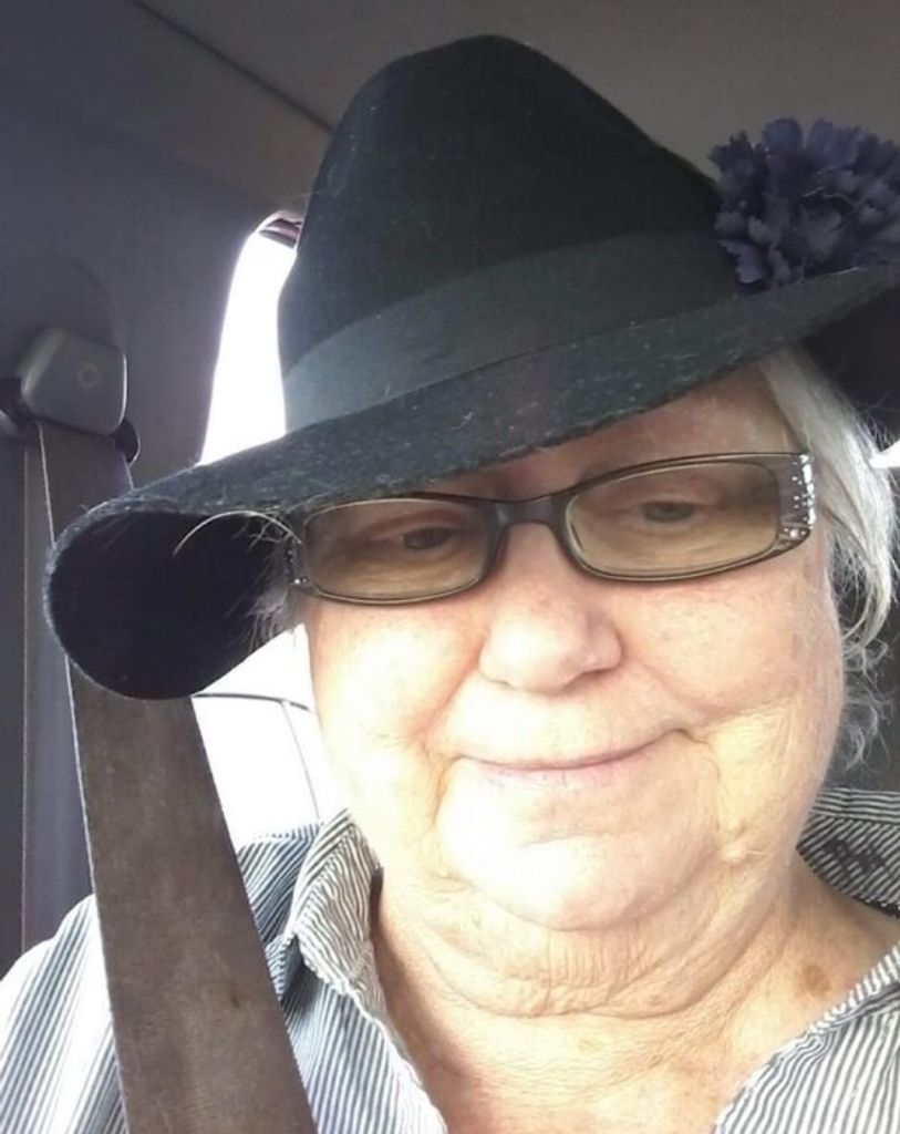 Lynda C vonGedda