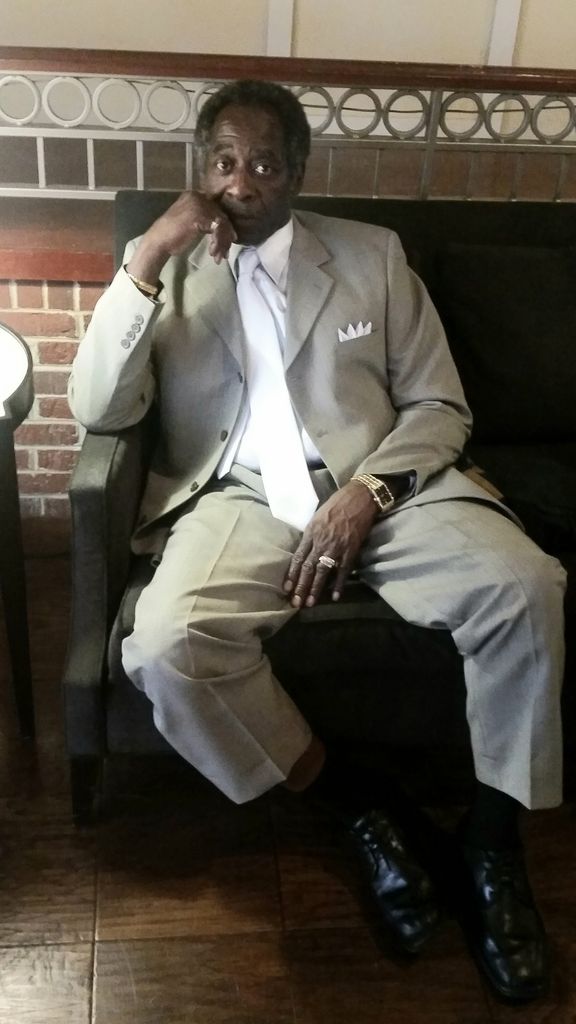 Author Reed Profile Photo
