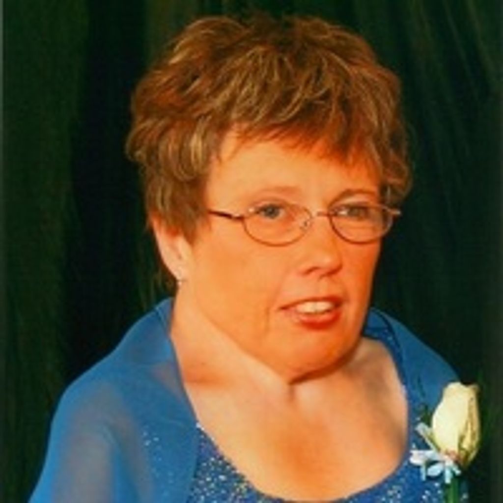 Sandra Wolf Profile Photo