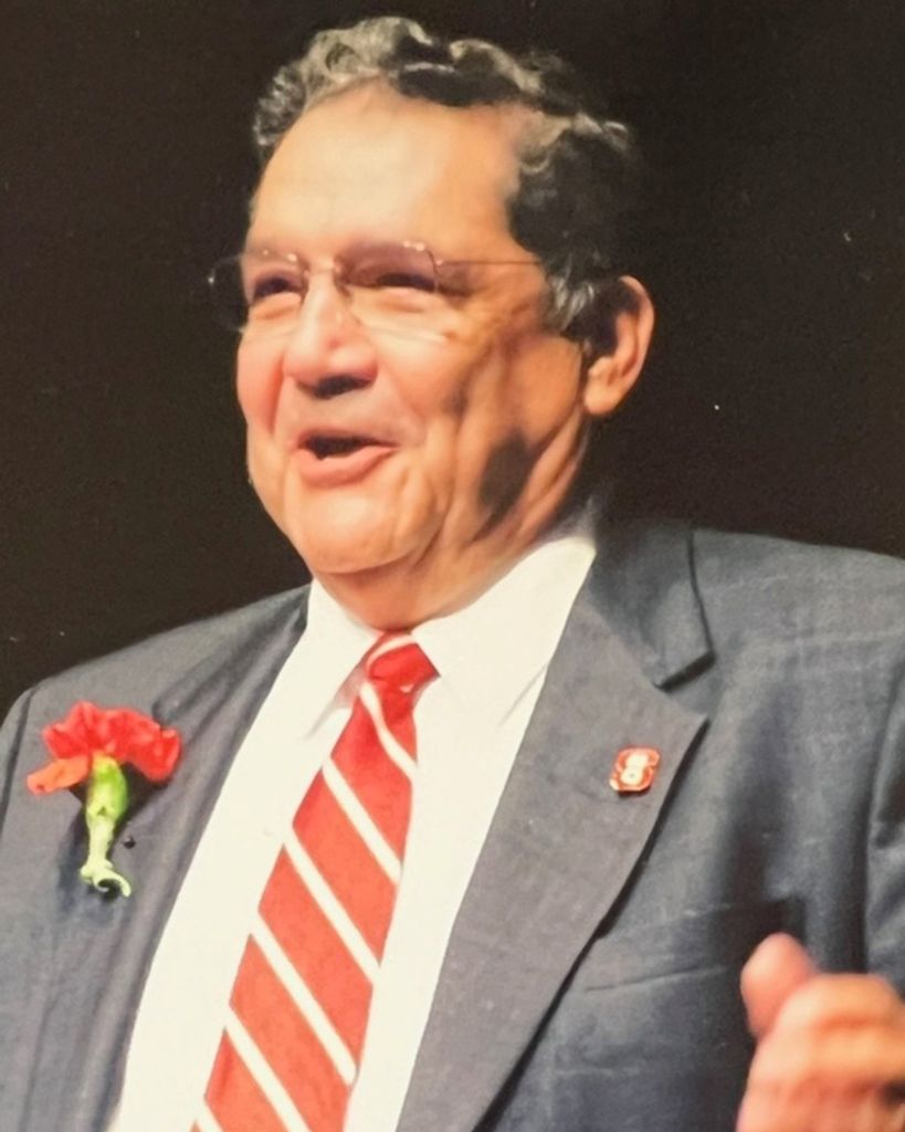 Carlos Gutierrez Profile Photo