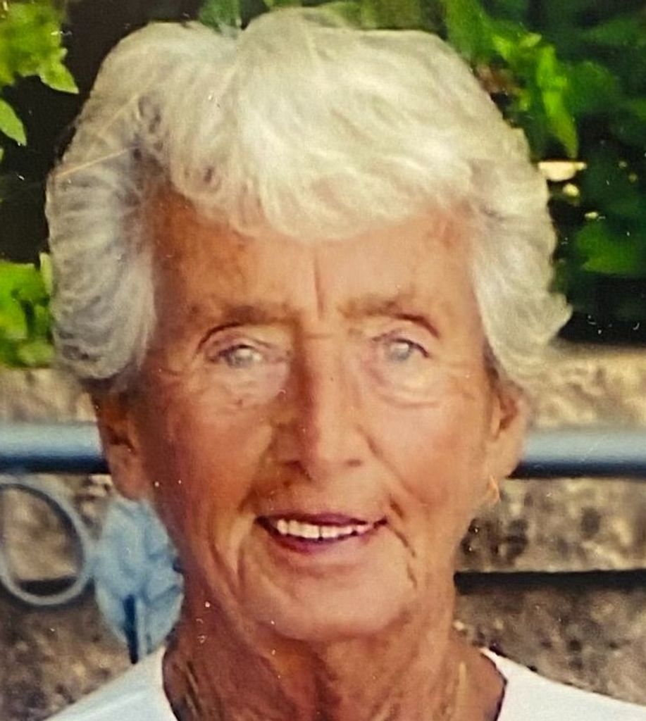 Evelyn Mae Schmidt Profile Photo