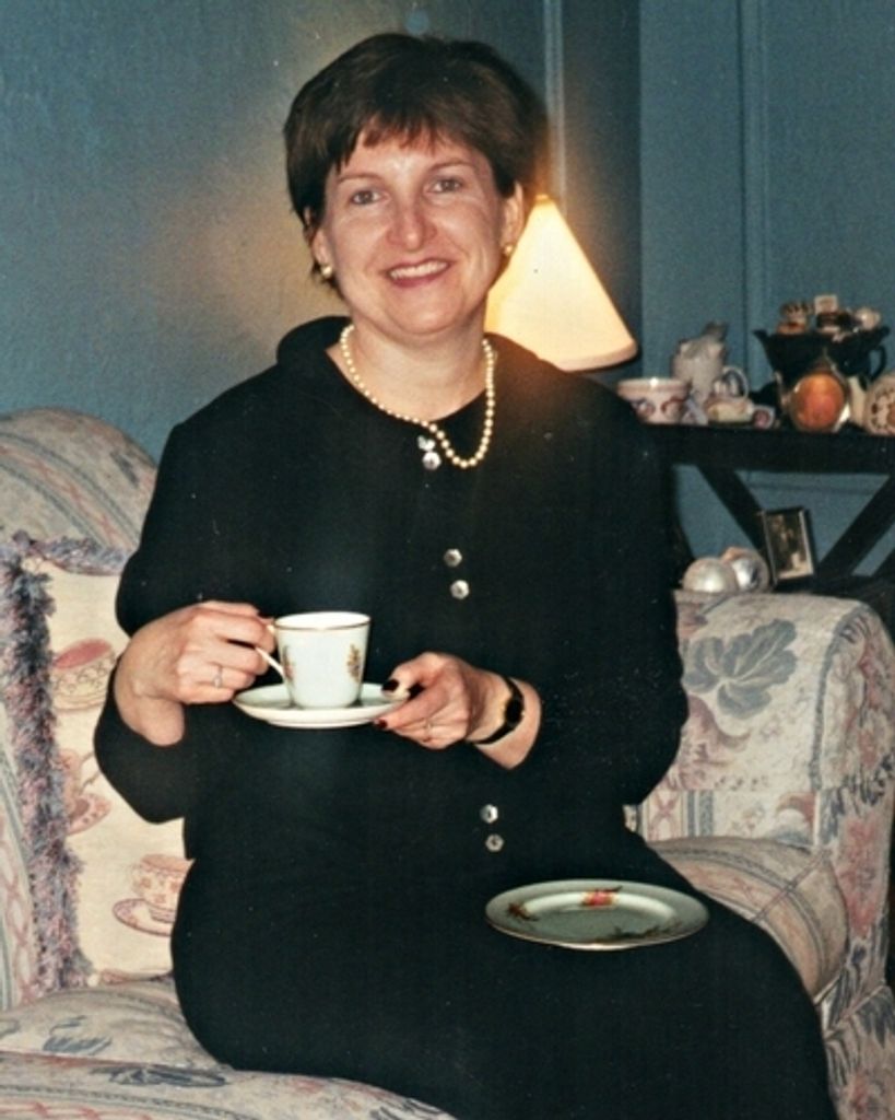 Elizabeth "Liz" Mellett Profile Photo