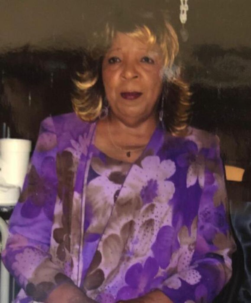 Cora Eddie Mills