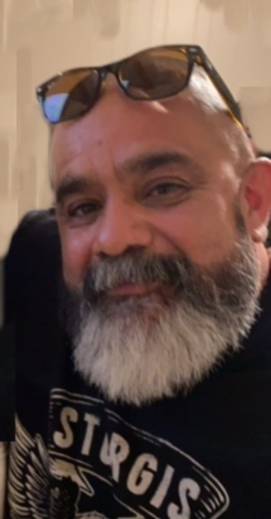 Gilbert Castillo Profile Photo