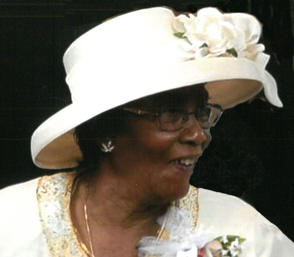 Lola Bell Goines