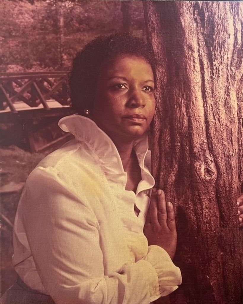 Sharon Louise Price Profile Photo