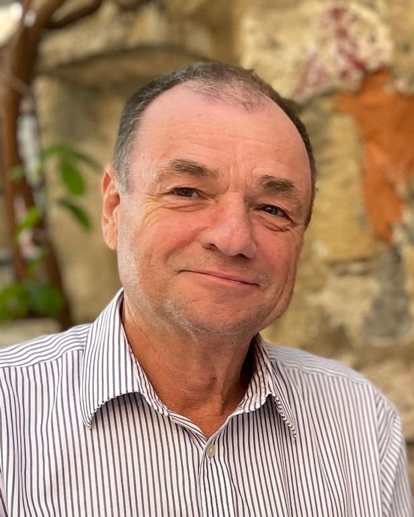 Robert Ray Hallenbeck Profile Photo