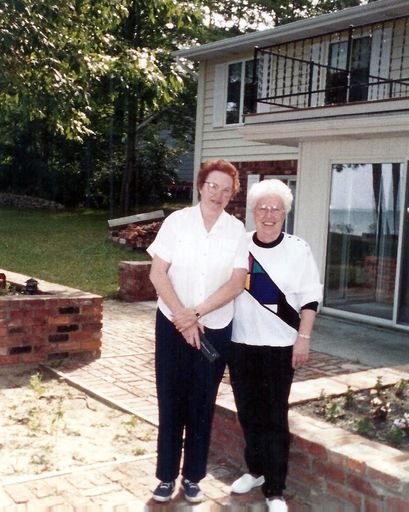 Eleanor Bruce photo gallery thumbnail 67 of 107