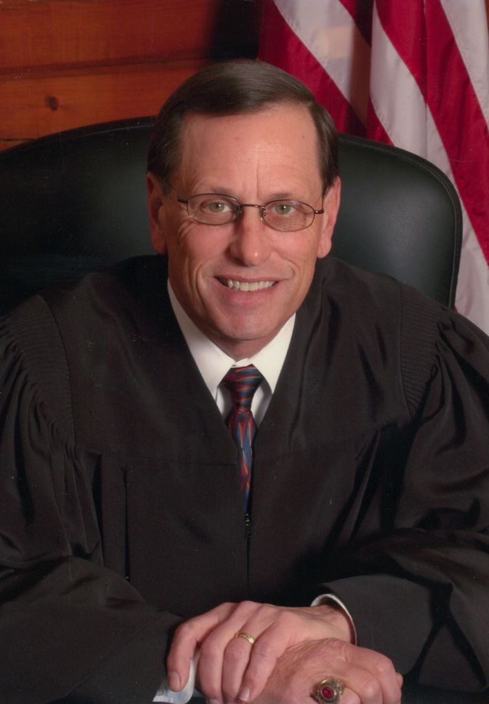 Daniel Bard "Dan" Garrett