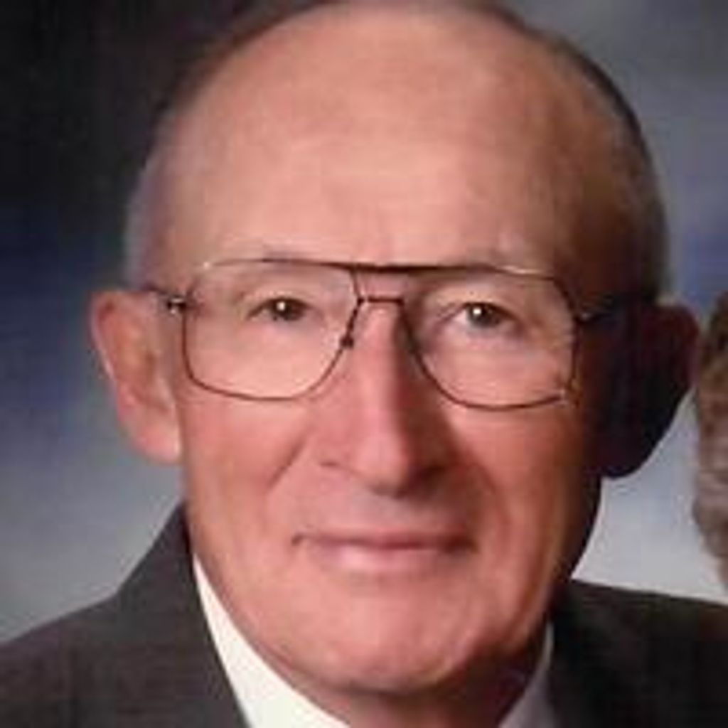 Thomas F. Niekamp