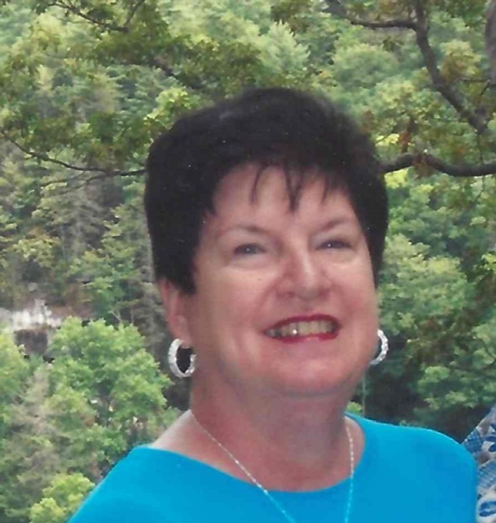 Candace Elizabeth Coil Halweg