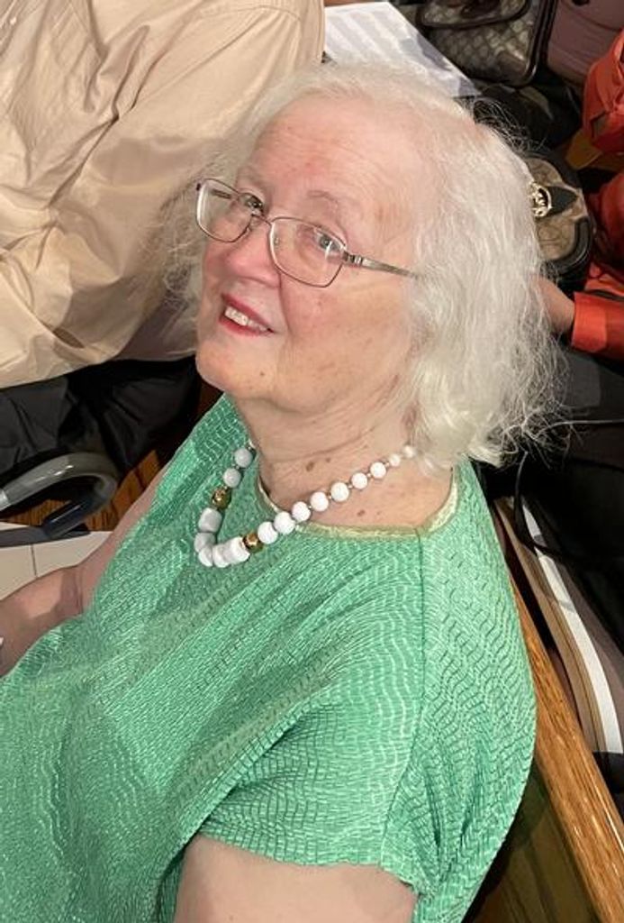 Lynn T. Hapchuk Profile Photo