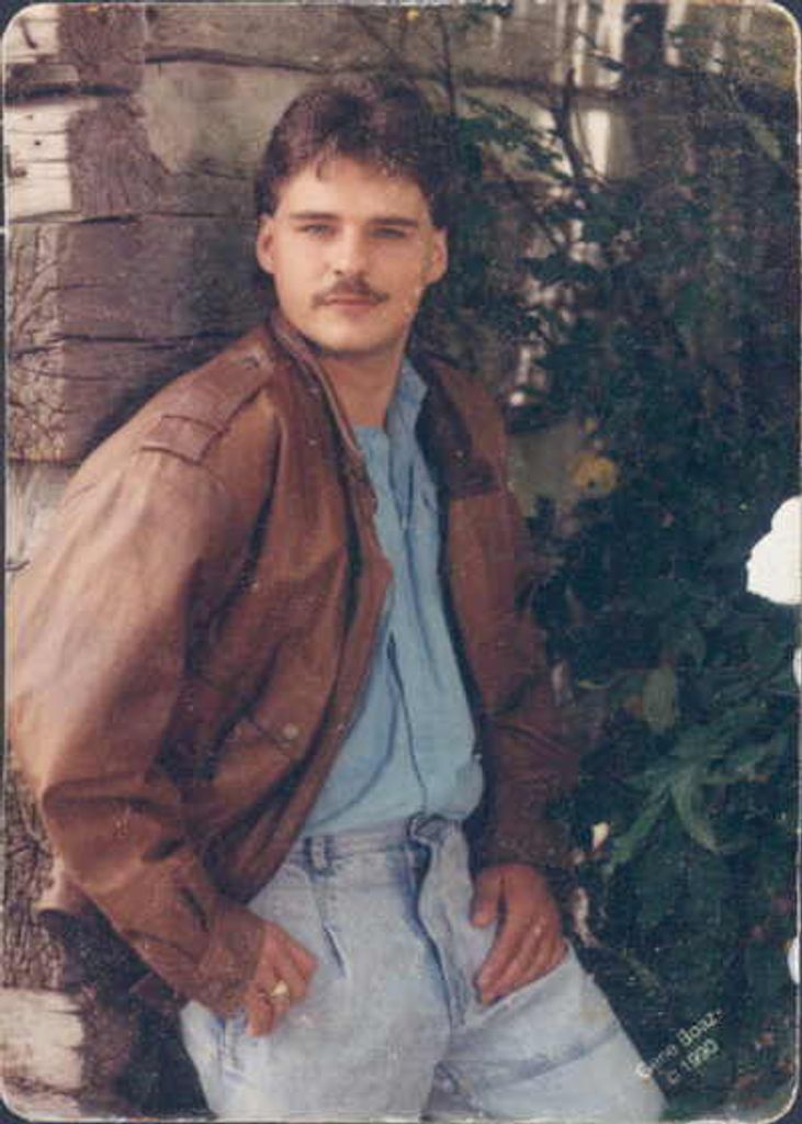 Chris Lynn Clark