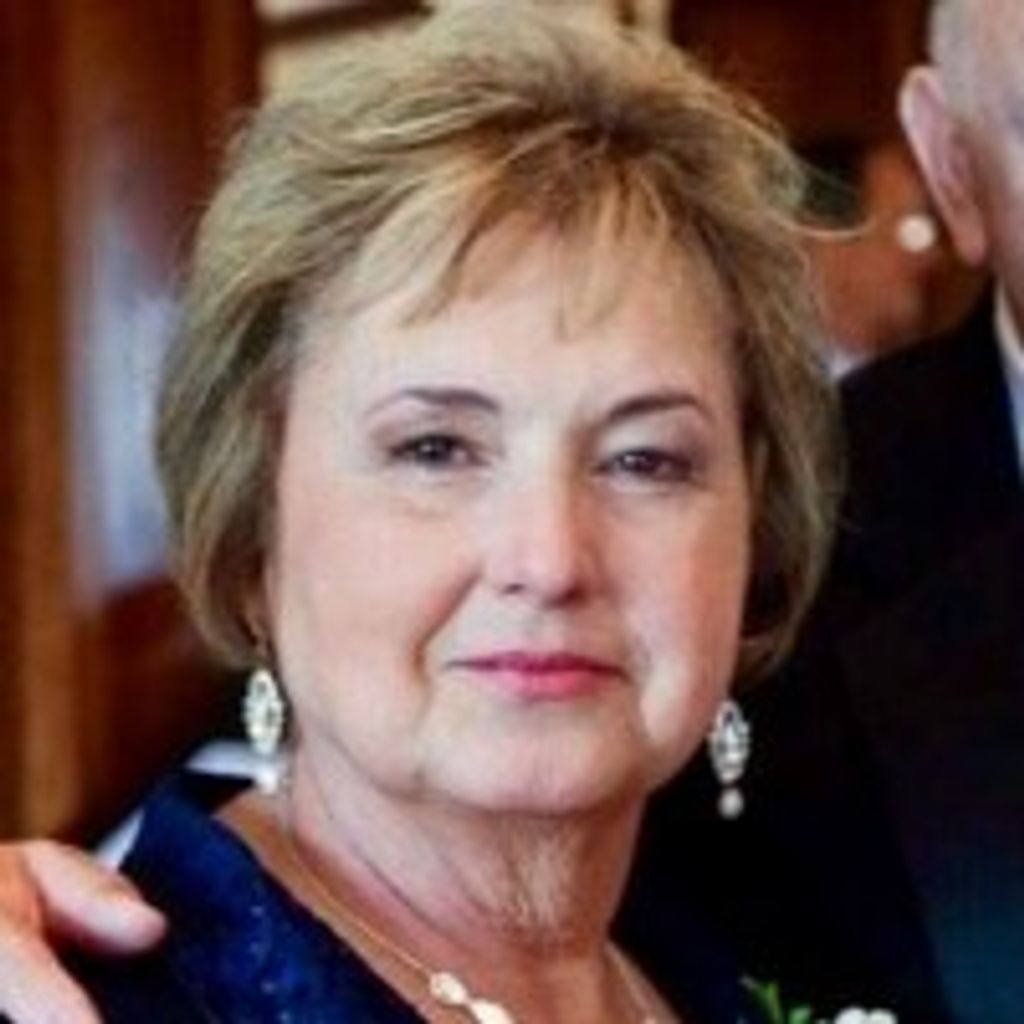 Carolyn Jane Schutt