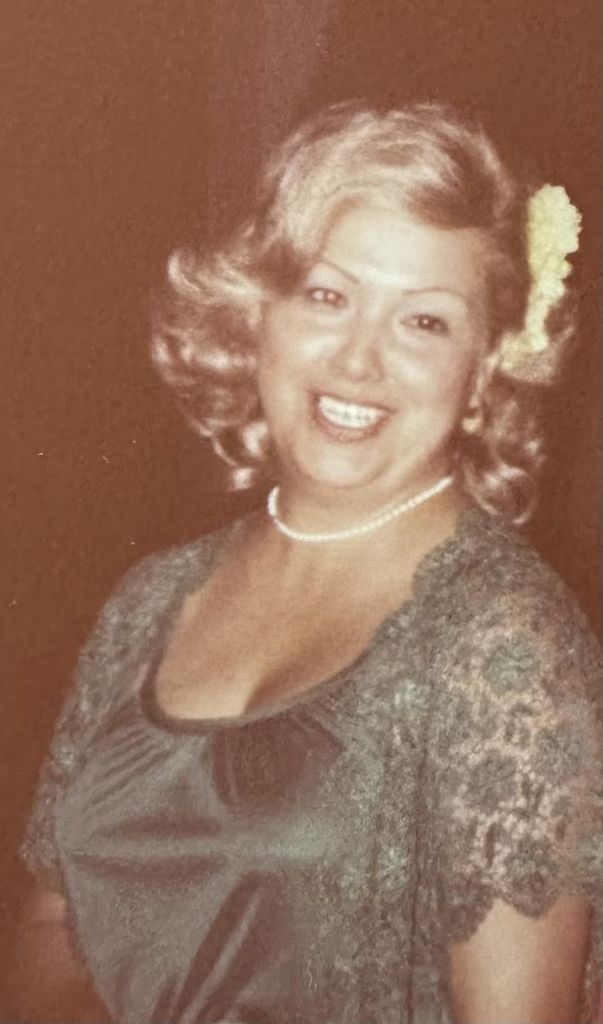 Annie Flores Gonzales Profile Photo