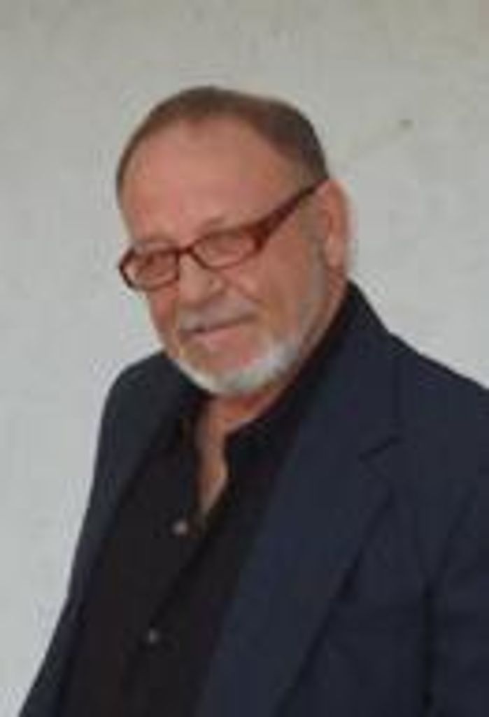 Robert Newman Profile Photo