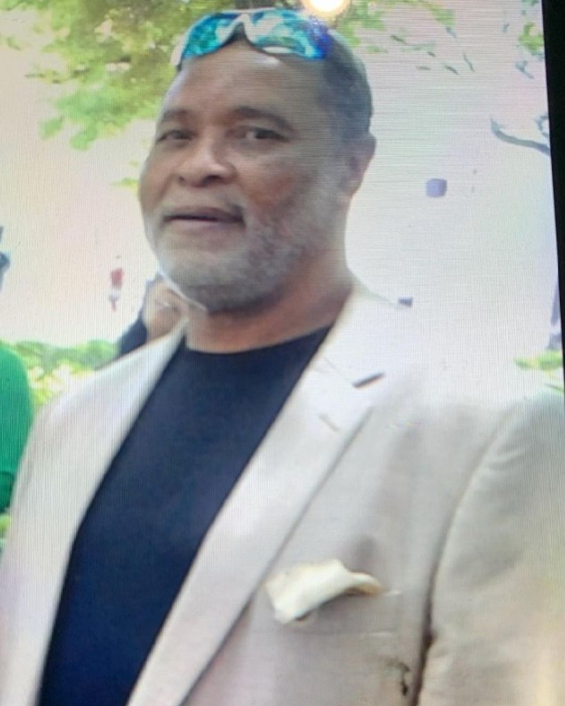 Dennis James Holliday Profile Photo