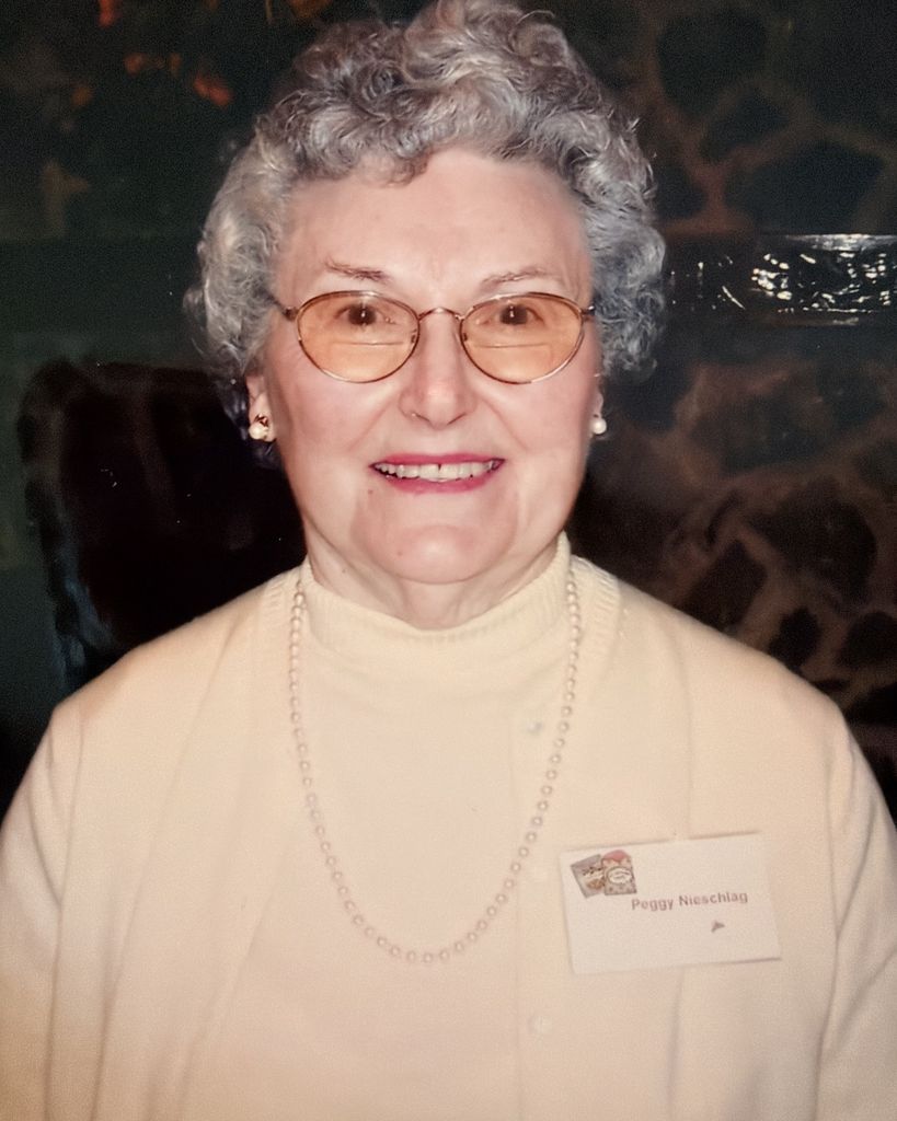 Peggy Nieschlag Profile Photo