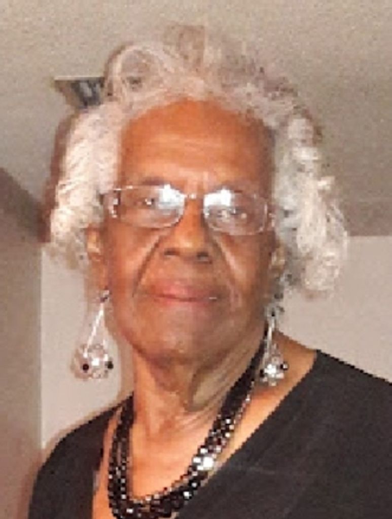 Maggie Lee Moore Profile Photo