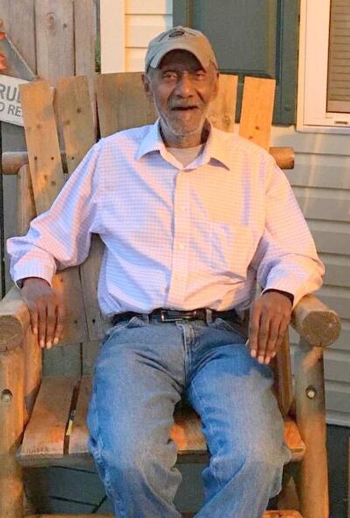 Robert Lee Hicks, Jr. Profile Photo