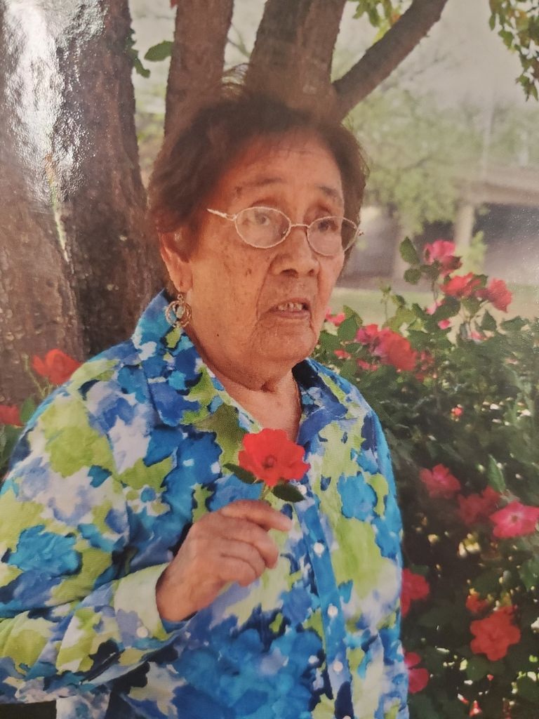 Julia S Hernandez Profile Photo