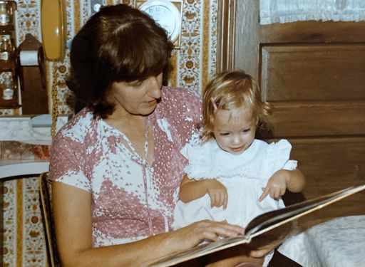 Dorothy Assink photo gallery thumbnail 44 of 303